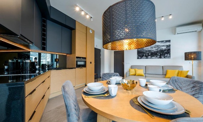 Cieplice Apartment | Apartament Yellow Star z widokiem