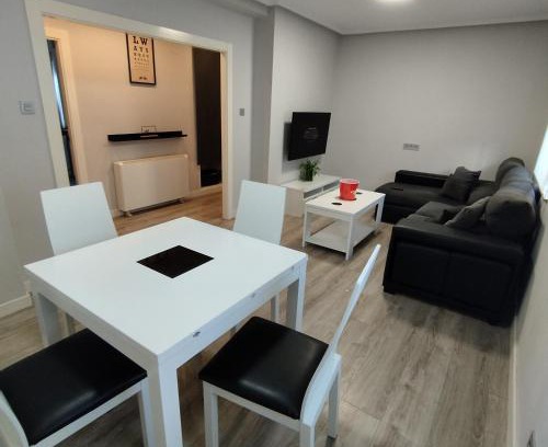 Distrito Oeste Apartment | Apartamento arbeyal playa