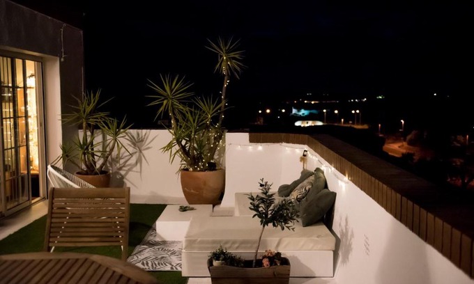 Santa Barbara Apartment | Apartamento Atico-Spa