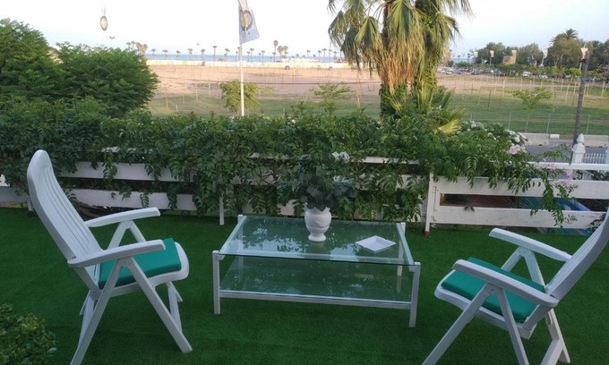 Burriana Apartment | Apartamento con terraza y vistas al mar