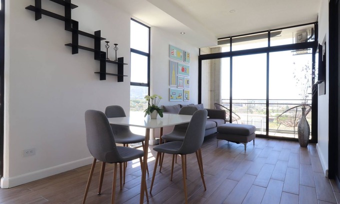 Santa Ana Apartment | Apartamento con Vista Espectacular y Amenidades de Lujo!