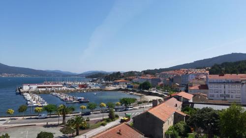 Portosin Apartment | Apartamento con vistas, ascensor y parking en Portosín