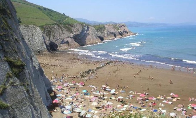 Zumaia Apartment | APARTAMENTO DANAE centro ESS00359