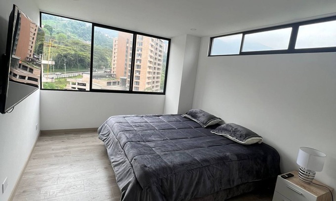 Buenos Aires Apartment | Apartamento en el Poblado Edificio Nuevo Cerca a la Zona Rosa del Poblado