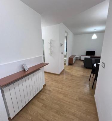 Abena Apartment | Apartamento en Sabiñánigo para grupos con amplia y soleada terraza