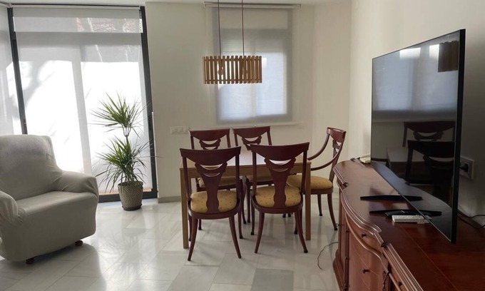 Badalona Apartment | Apartamento en Zona Centrica Badalona i 400m Playa Ideal Familias o Grupo Amigos