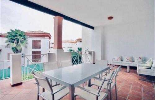San Roque Apartment | Apartamento familiar con JARDIN y TERRAZA Privada