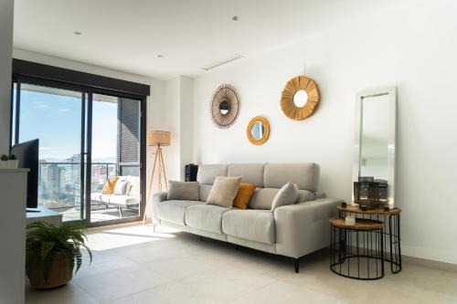 Grau i Platja Apartment | Apartamento nuevo junto al mar con plaza de garaje! Perfecto para familias