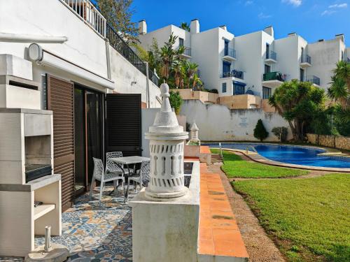 Patio Apartment | Apartamento Páteo - piscina, churrasqueira e vista jardim