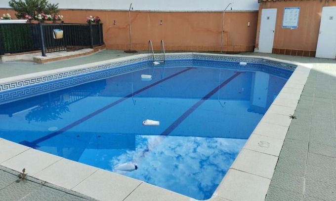 Ezcaray Apartment | Apartamento pet friendly en Ezcaray, con piscina