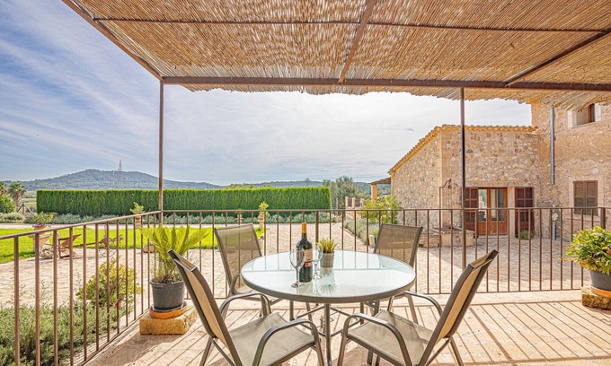 Petra Apartment | Apartamento Son Calo B by Rentallorca