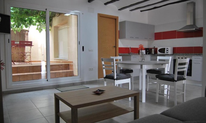 El Perello Apartment | Apartamento Tramuntana
