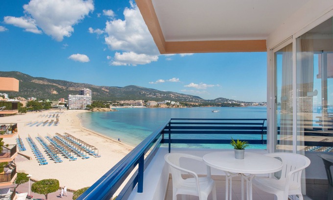 Palmanova Apartment | Apartamentos Calablanca