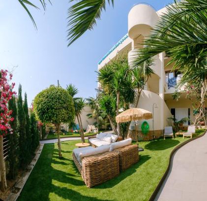 Colonia Sant Jordi Apartment | Apartamentos Estanques