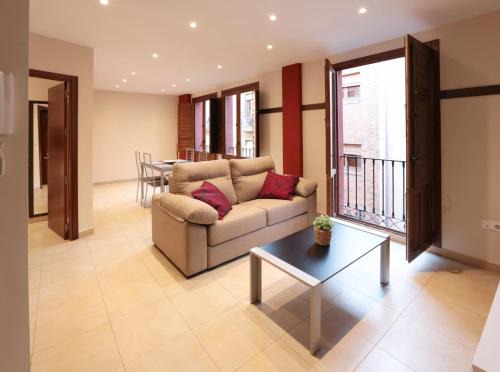 Central District Apartment | Apartamentos Reyes Católicos