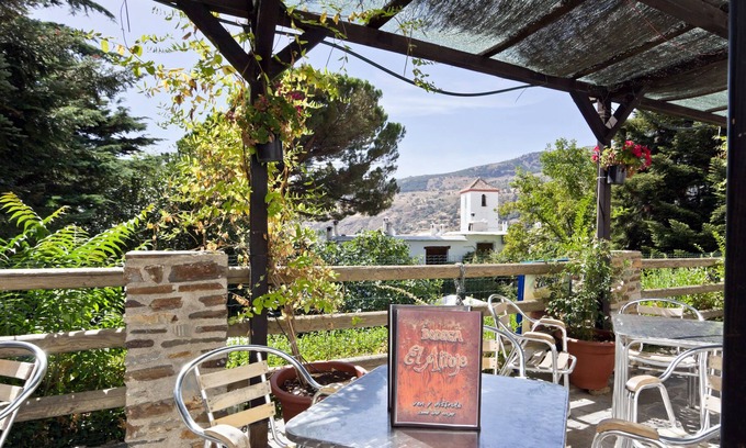 Capileira Hotel | Apartamentos Vista Veleta