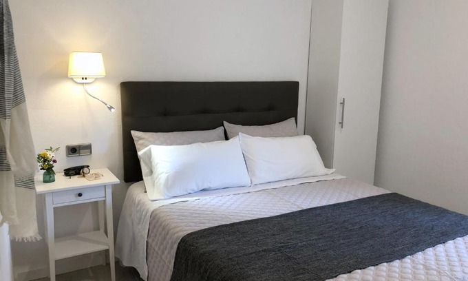 Sant Marti d'Empuries Apartment | Apartaments La Palmera, Terrace & Pool