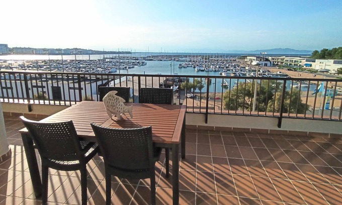 L'Escala Apartment | Apartaments Nàutic LLevant first line of the sea