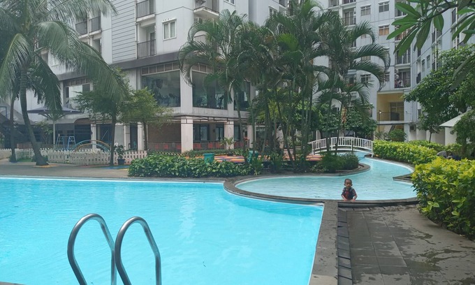 Binong Hotel | Apartemen Paragon Village by KITA