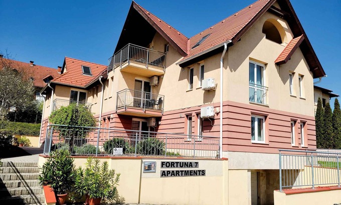 Heviz Condo | Apartement Superior apartment with indoor pool and sauna