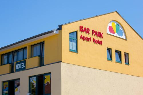 Landau an der Isar Hotel | Aparthotel Landau an der Isar