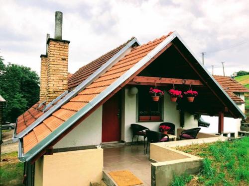 Pouzdrany Apartment | Apartmán nad vínnym sklepom