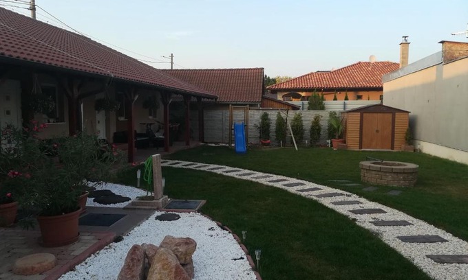 Sturovo Apartment | Apartmány Dimitra