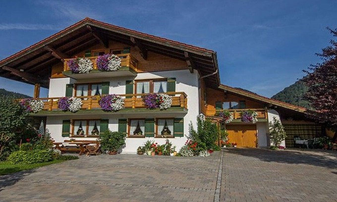 Weissbach an der Alpenstrasse Apartment | Apartment 3 *