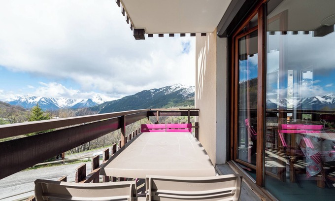 Saint-Francois-Longchamp Apartment | Apartment 'Appartement Bdl' with Mountain View and Balcony