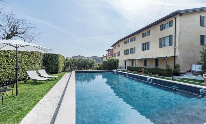 San Felice del Benaco Apartment | Apartment 'Antica Torre Petrarca' with Mountain View, Wi-Fi and Air Conditioning