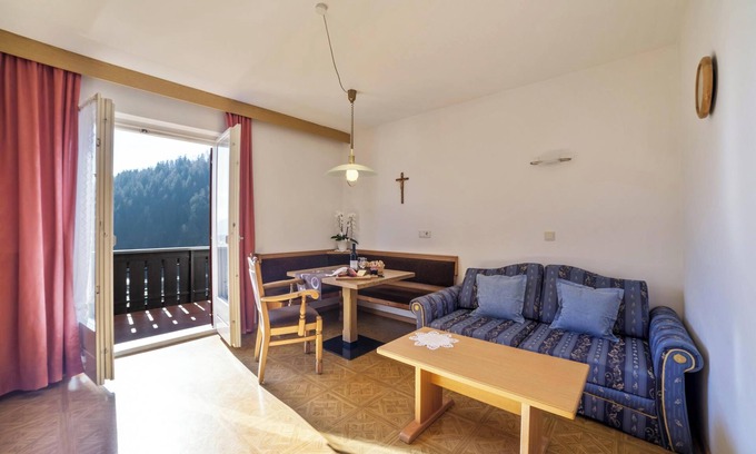 San Leonardo in Passiria Apartment | Apartment 'Residence Pichler 3' with Mountain View, Balconies & Wi-Fi