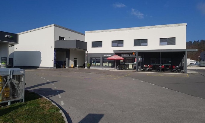 Logatec House | Apartmaji Janković