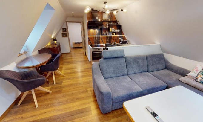 Karlovy Vary Apartment | Apartman Ateliér Vary v nově zrekonstruovaném domě