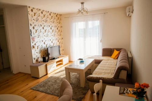 Modrica Apartment | Apartman MAJNA