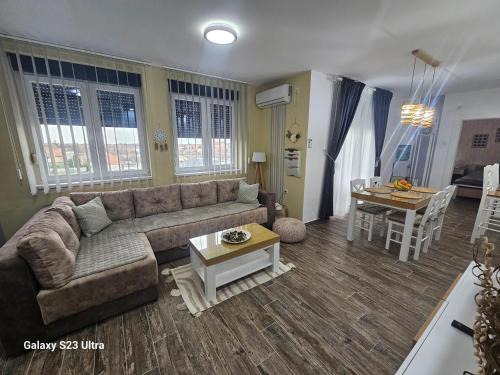 Zrenjanin Apartment | Apartman Una
