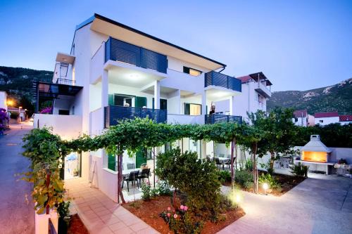 Komiza Apartment | Apartmani Dule Komiža 2