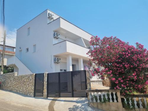 Krimovica Apartment | Apartmani MILIC