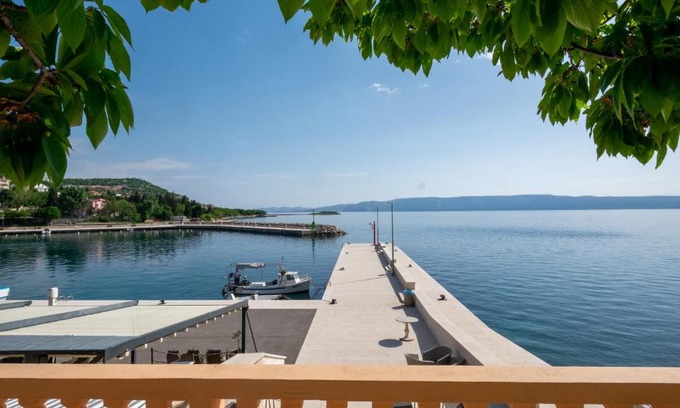 Klenovica Apartment | Apartmani Suzana