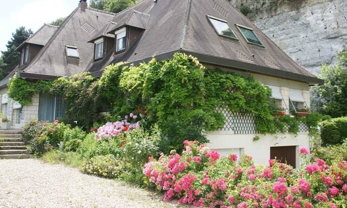 Le Mesnil-sous-Jumieges Apartment | Apartment Le Mesnil-sous-Jumièges, 1 bedroom, 2 persons