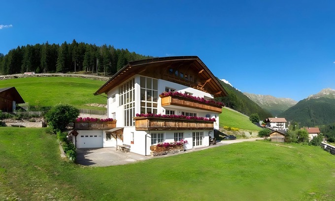 San Leonardo in Passiria Apartment | Apartment 'Tscharfhof' with Mountain View, Private Terrace and Wi-Fi