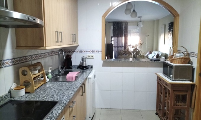 San Luis de Sabinillas Apartment | Apartment 'Sabinillas' with Sea View, Wi-Fi and Air Conditioning