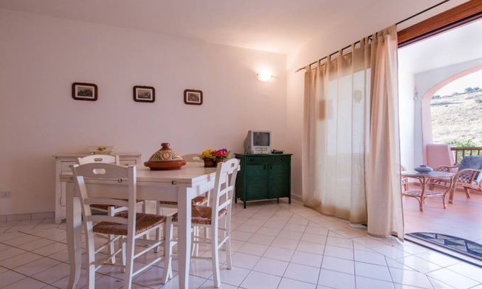 Tiriddo Apartment | Apartment Rododendro with A/C