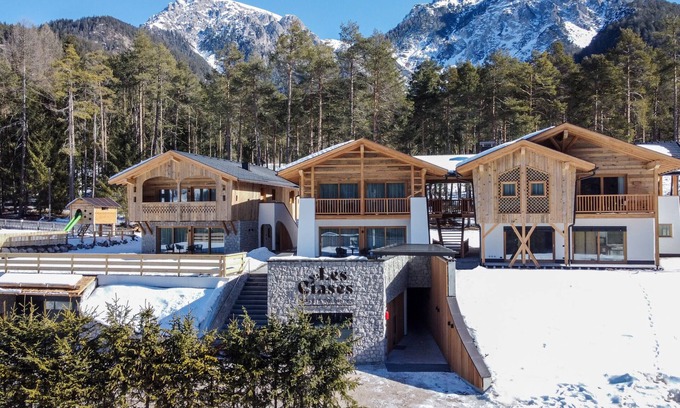 Mareo Apartment | Apartment "Les Ciases Chalets Dolomites Apt 4" with Private Balcony, Shared Sauna & Wi-Fi
