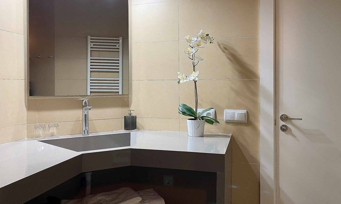 Olot Apartment | APARTMENT 1-3