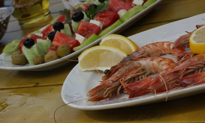 Ulcinj Apartment | Apartment 1/B,yellow,for 4 People, 500 Meters from Beach,Breakfast included