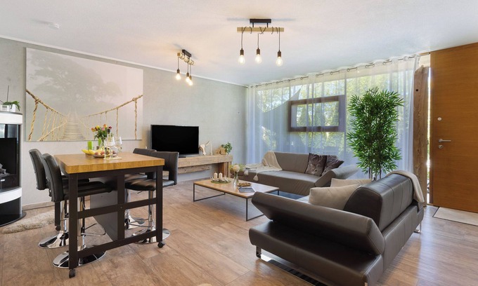 Rosenfeld Apartment | Apartment '-1-die Eins, 70qm, Terrasse' with Private Terrace, Shared Garden and Wi-Fi