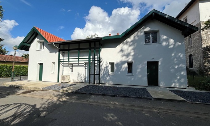 Cambo-les-Bains Apartment | Apartment 1 in the center of Cambo Les Bains, brand new, ideal for curists
