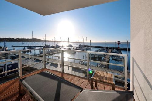 Eckernfoerde Apartment | Apartment 13 "Möwennest", Blickrichtung offenes MeerBinnenhafen Nord