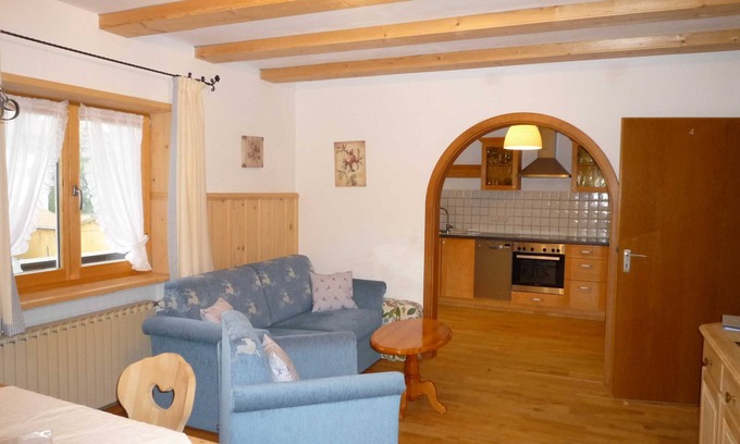 Bad Wiessee Apartment | Apartment 1st floor left - Guesthouse Johanna