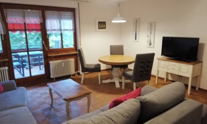 Bad Krozingen Apartment | Apartment '2 Zimmer Appartement 43' with Balcony and Wi-Fi